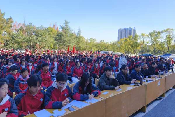 市汉江科技学校举办纪念“运动服装一二·九”运动红歌合唱大赛k1体育app(图5)